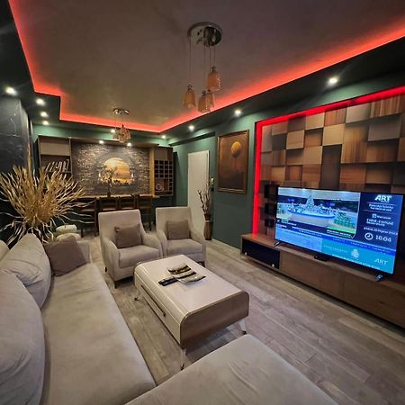 Luxurious Apartment With City View Priştine Dış mekan fotoğraf