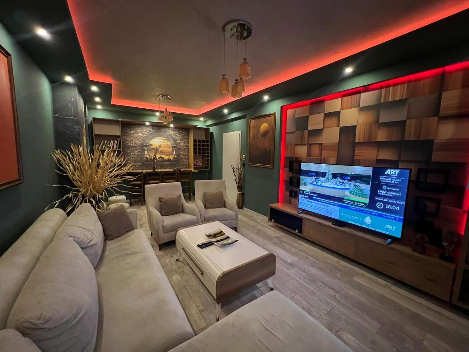 Luxurious Apartment With City View Priştine Dış mekan fotoğraf